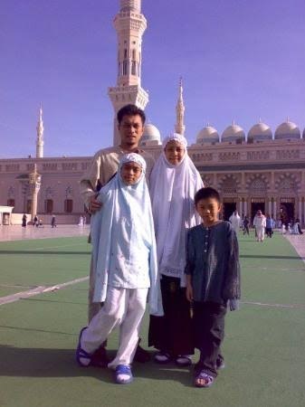 Umrah Lain / Mitra CMM